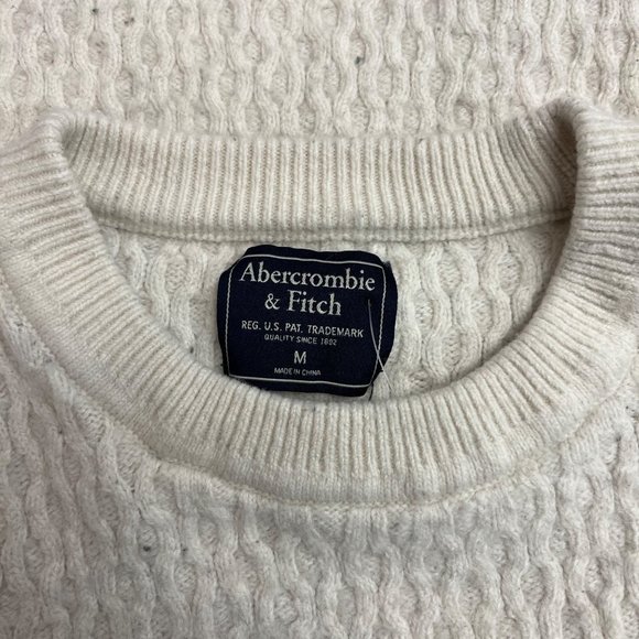 M- Y2K Abercrombie & Fitch Sweater - Picture 4 of 4